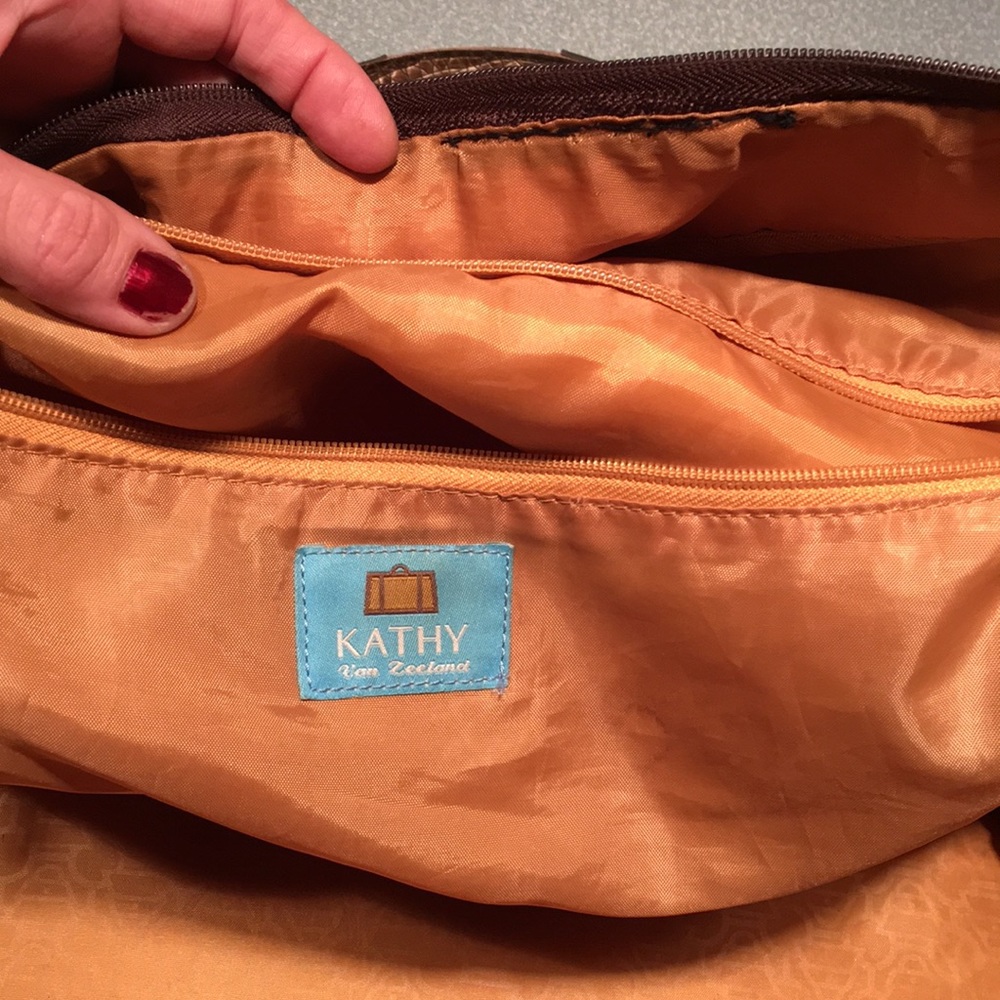 Kathy Van Zealand overnight bag - Picture 4 of 8